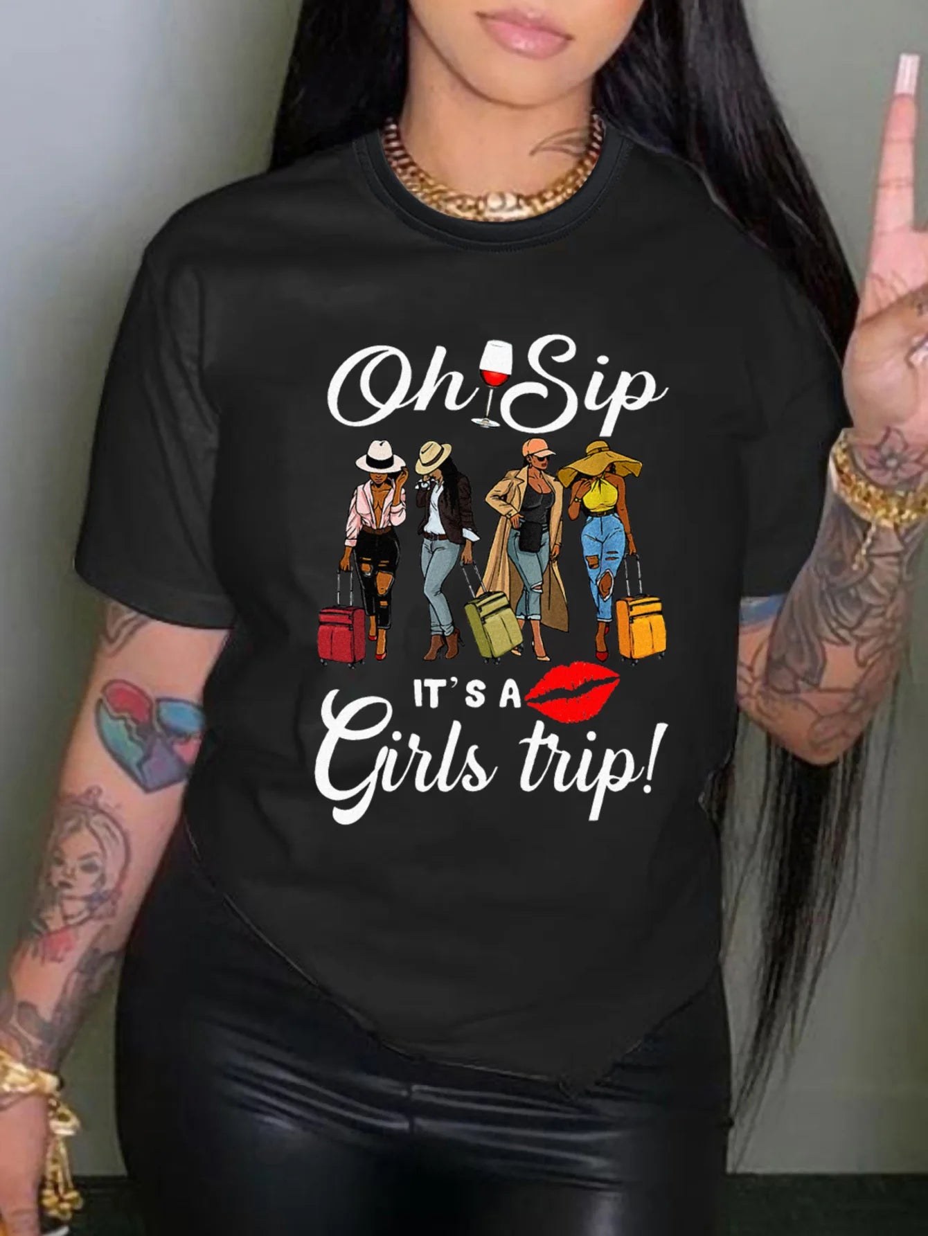 Oh Sip! It's A s Trip Women's T-Shirt - Black Casual Short Sleeve Round Neck Tee with Cartoon Travel Graphi